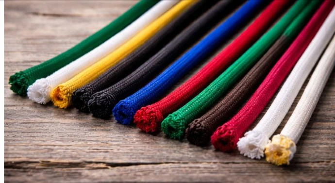 Cotton lace manufacturing for garments and home textiles